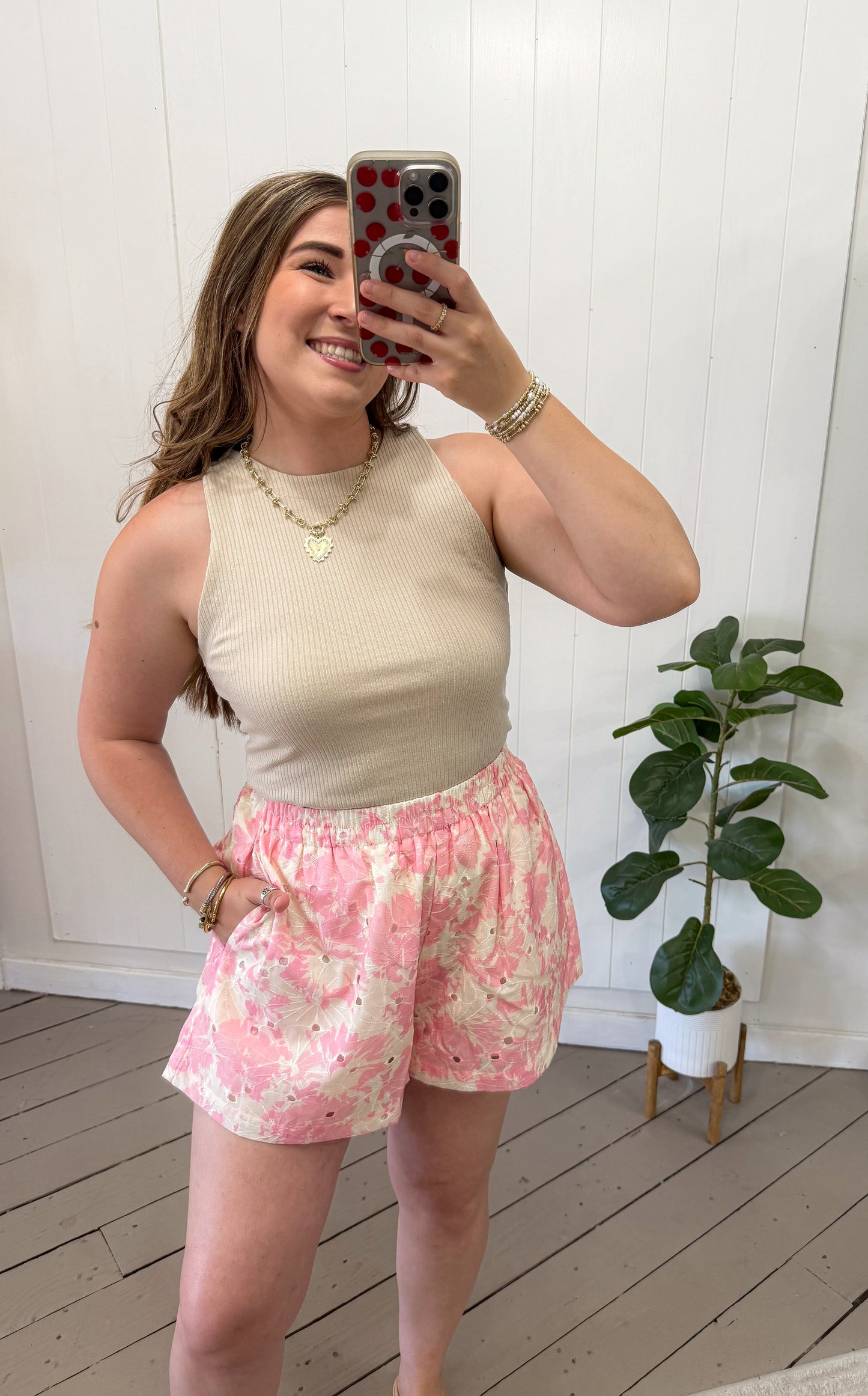 FLORAL PINK SHORTS
