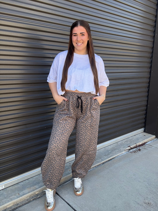 LEOPARD SWEATPANTS