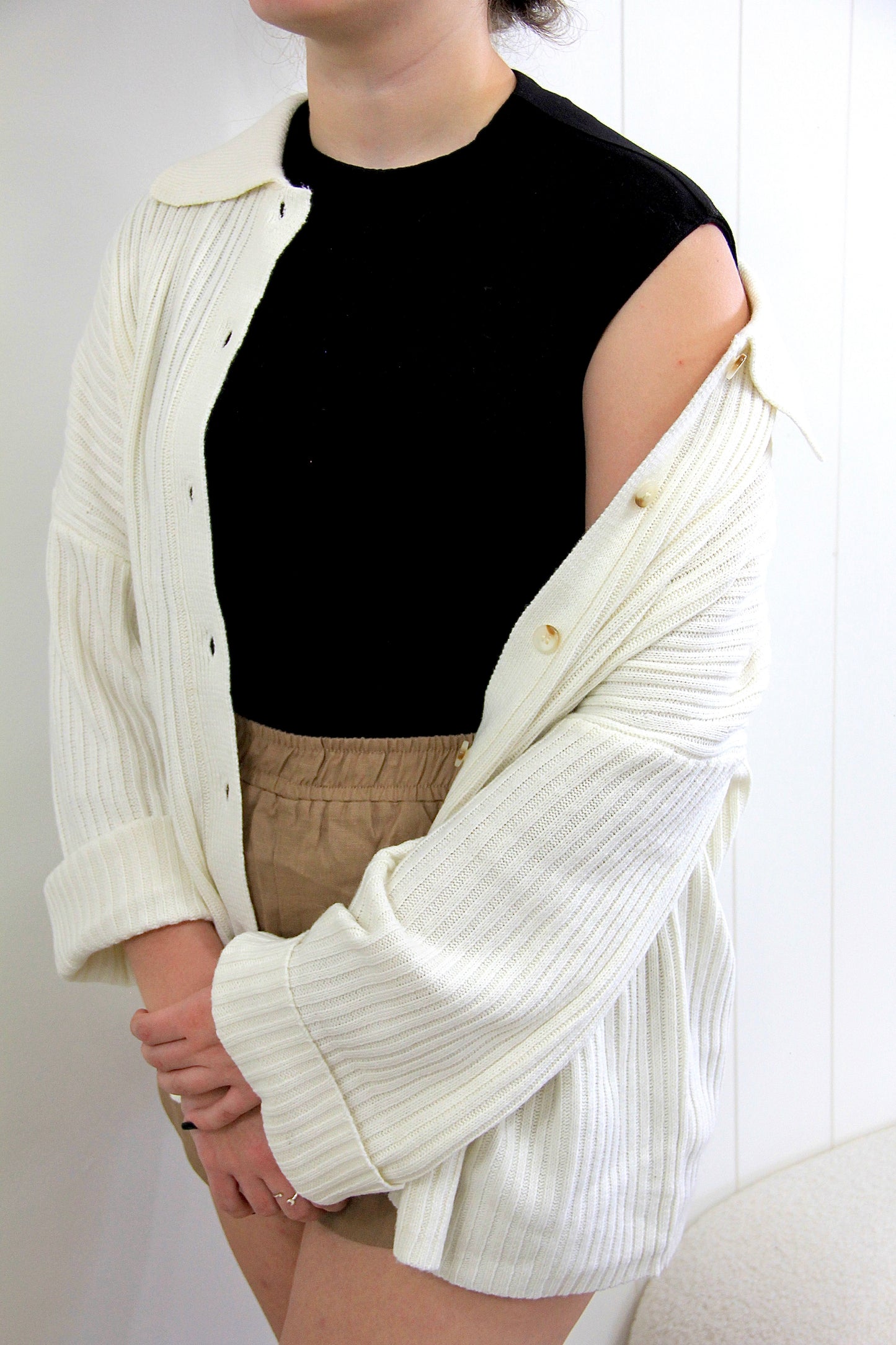 OVERSIZED BUTTON DOWN COLLARED SWEATER CARDIGAN