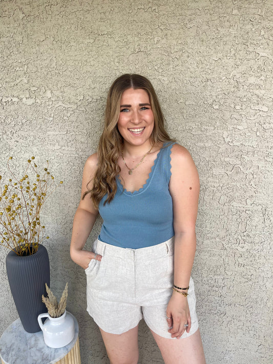 DUSTY BLUE SCALLOP EDGE SLEEVELESS SWEATER KNIT CROP TOP
