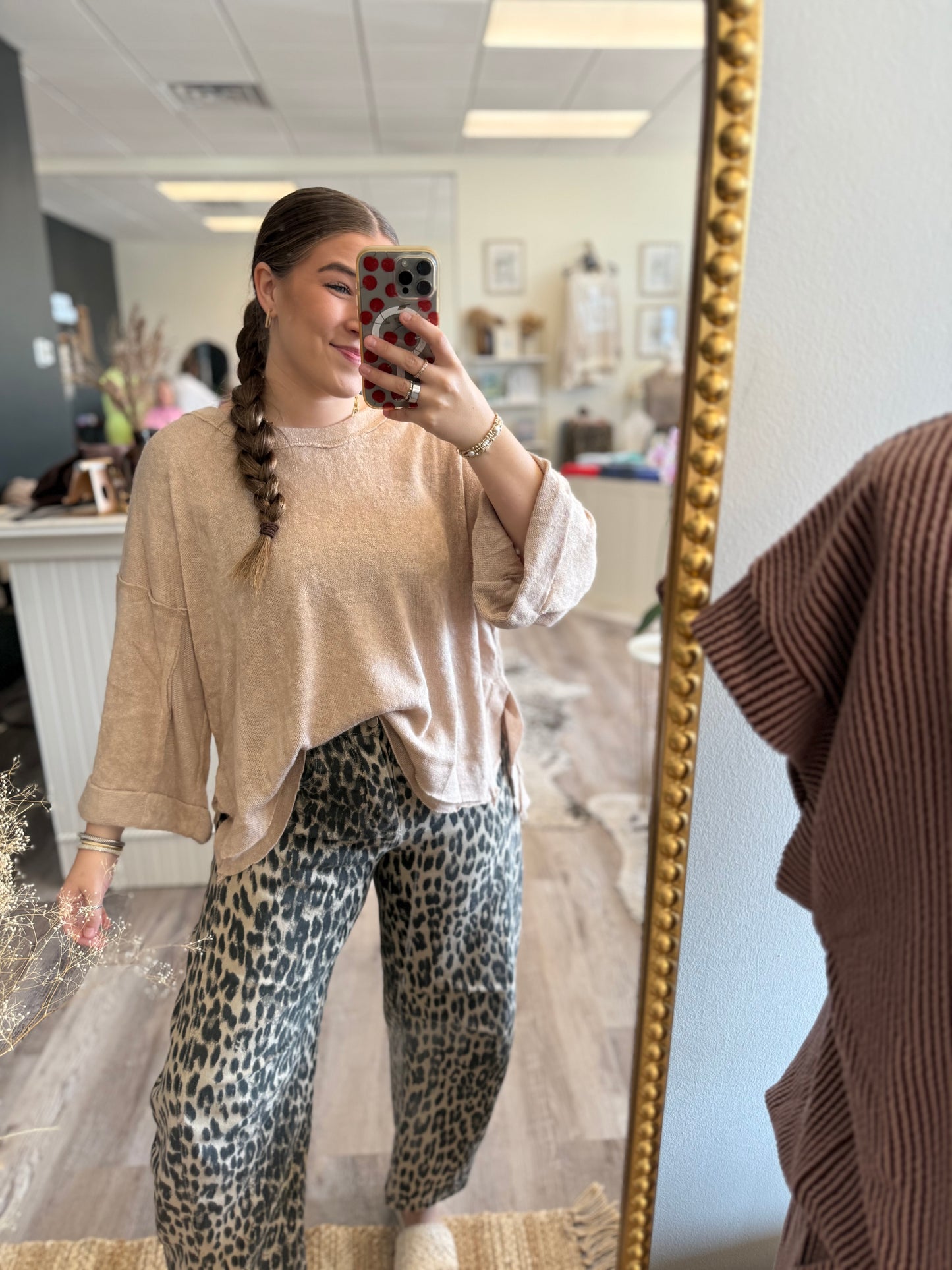 LOOSE KNIT SWEATER