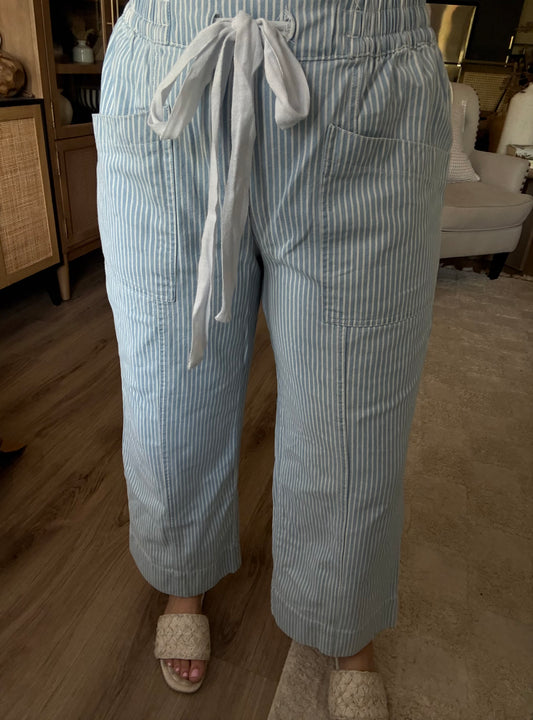 STRIPED WIDE LEG PANTS