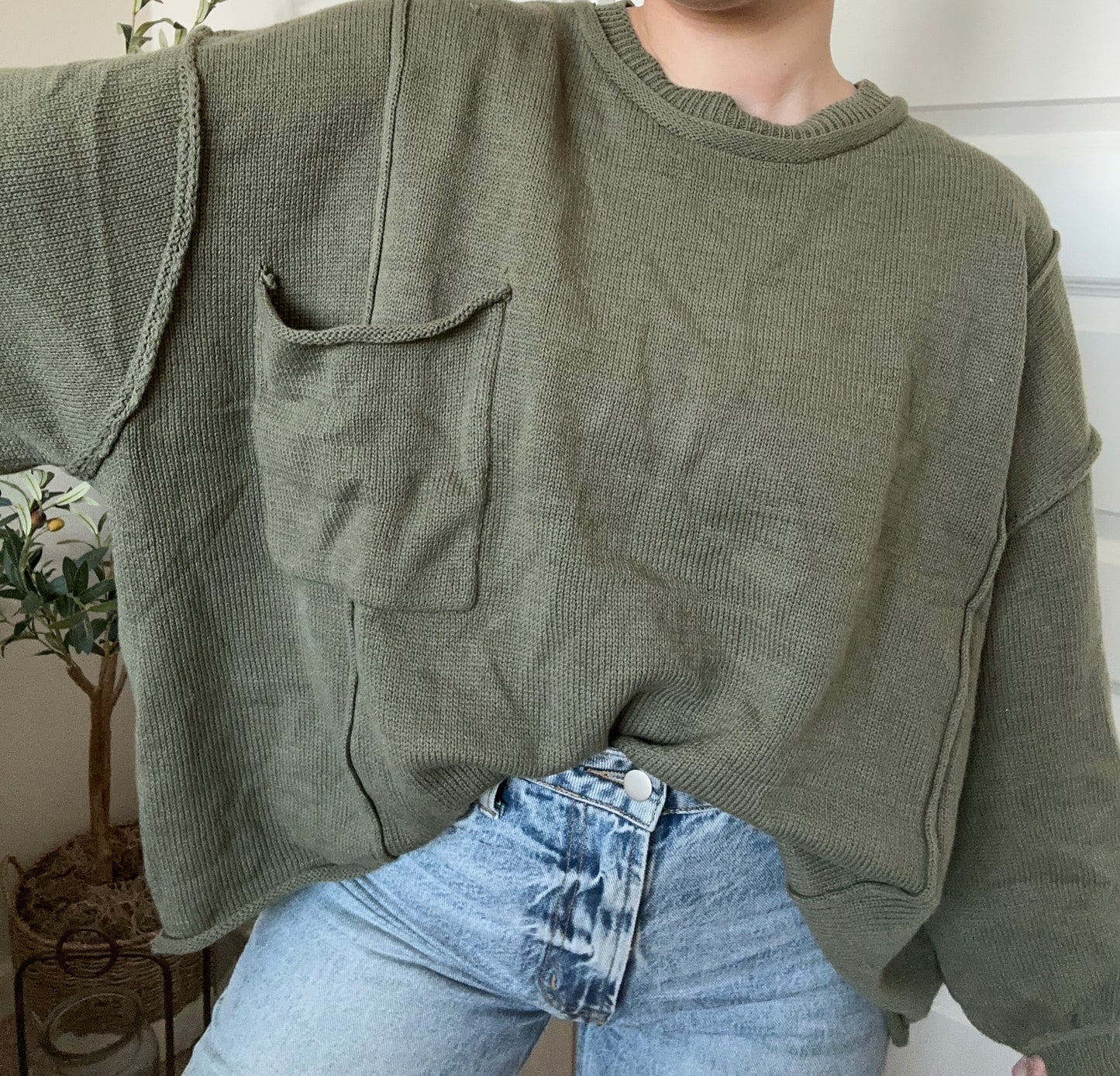 Olive Pocket Longsleeve