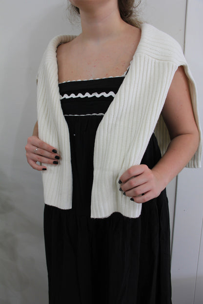 OVERSIZED BUTTON DOWN COLLARED SWEATER CARDIGAN