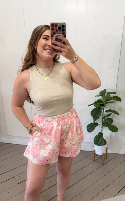 FLORAL PINK SHORTS