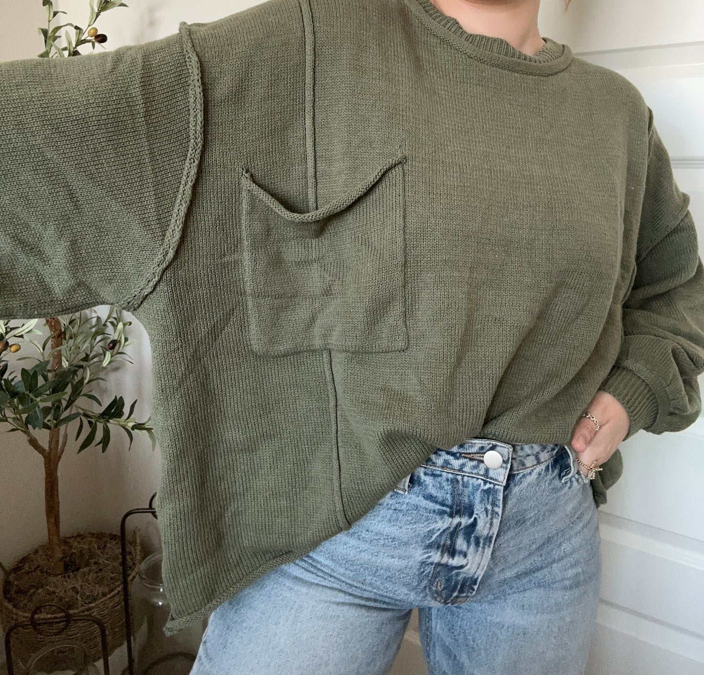 Olive Pocket Longsleeve