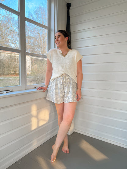 PLAID FLOWY SHORTS