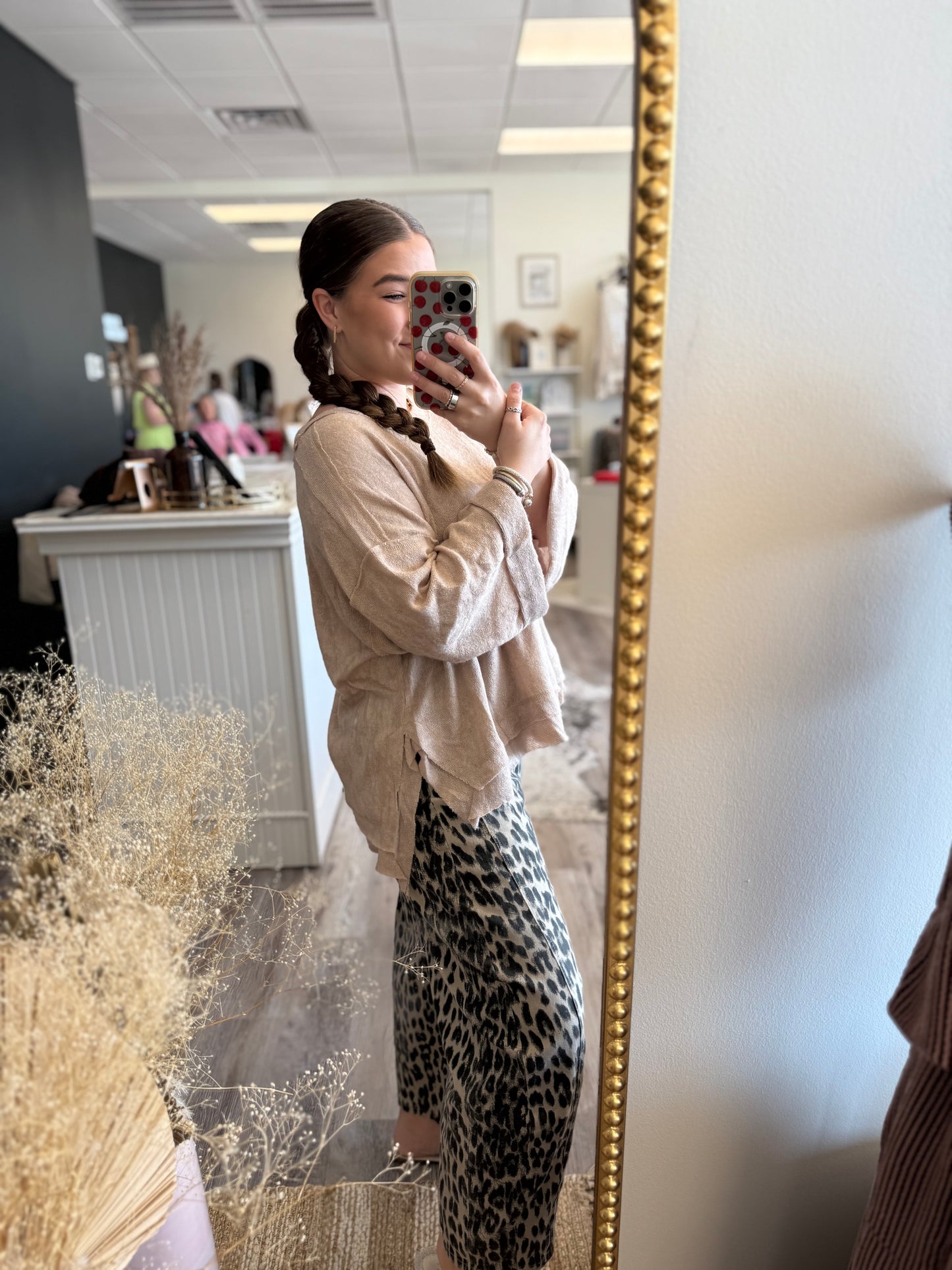 LOOSE KNIT SWEATER