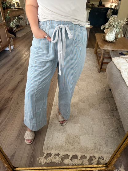 STRIPED WIDE LEG PANTS