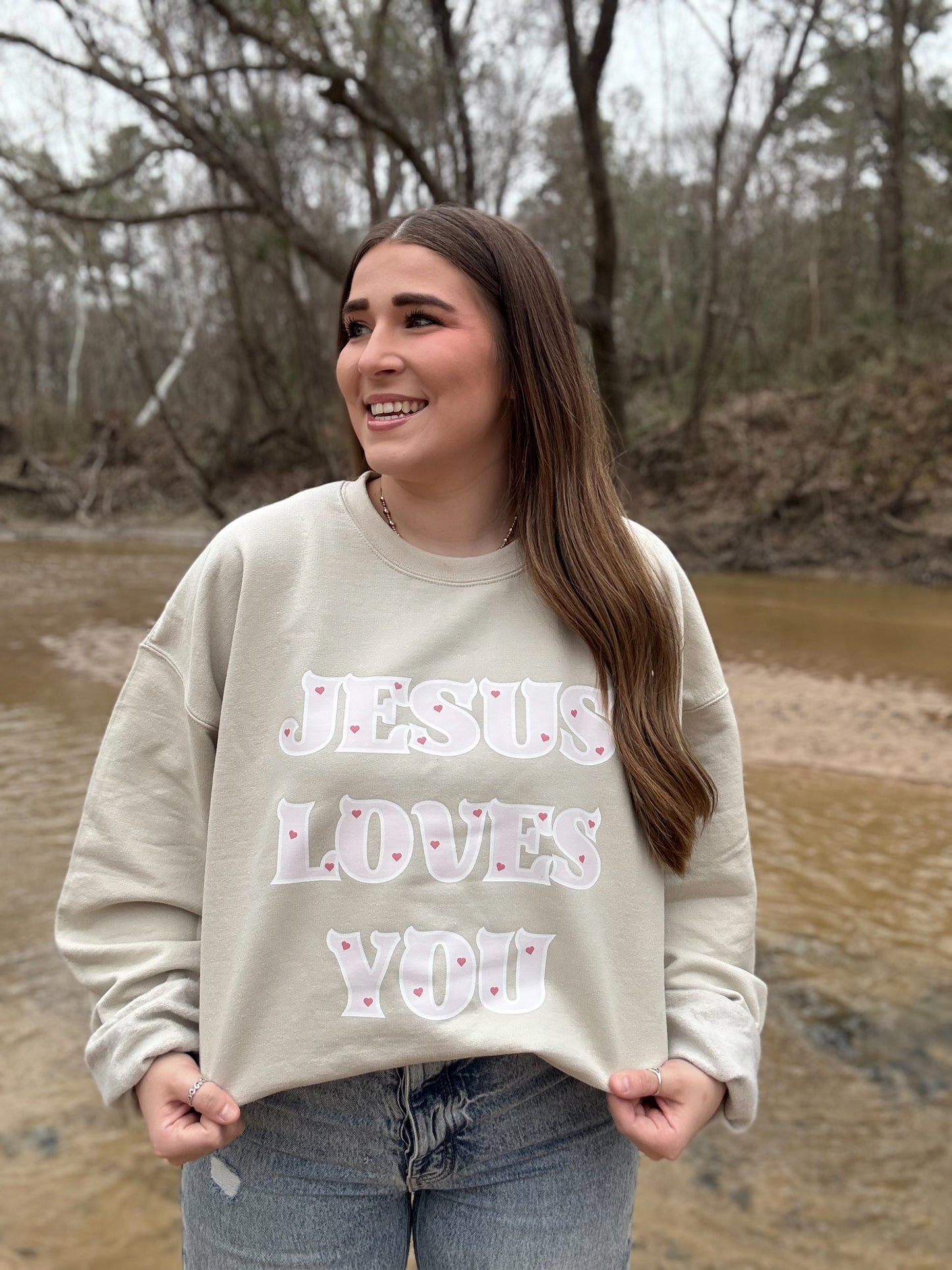 JESUS LOVES YOU