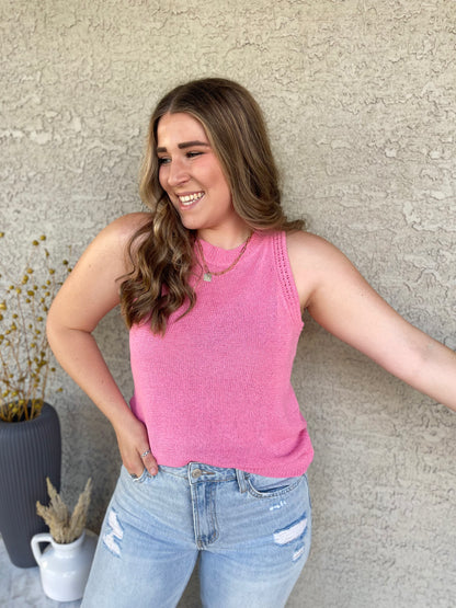 CROCHET DETAILED LIGHT WEIGHT HALTER SWEATER TOP